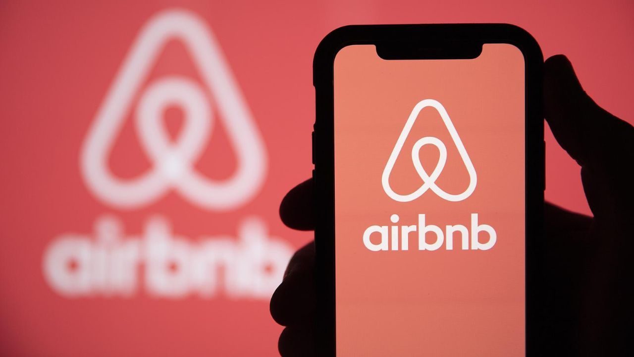 Airbnb attacca hotel
