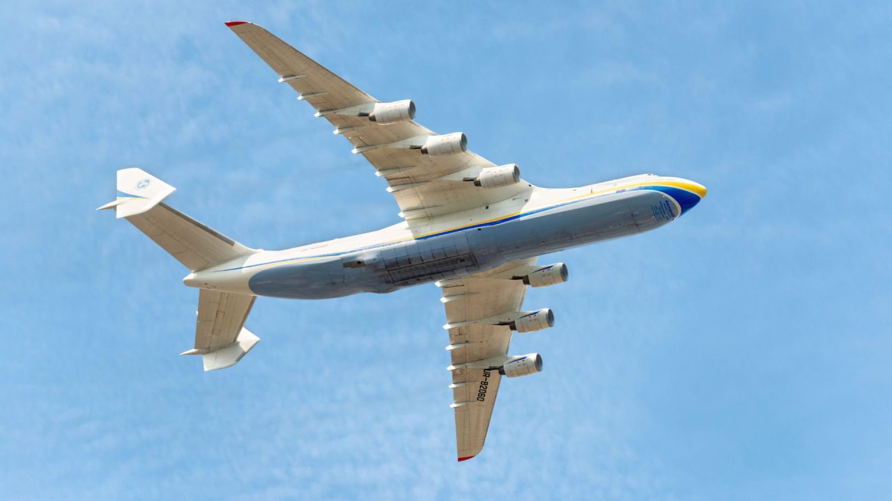 Antonov Company_An-225_Mriya_aereo_più_grande_del_mondo_Ucraina_volo