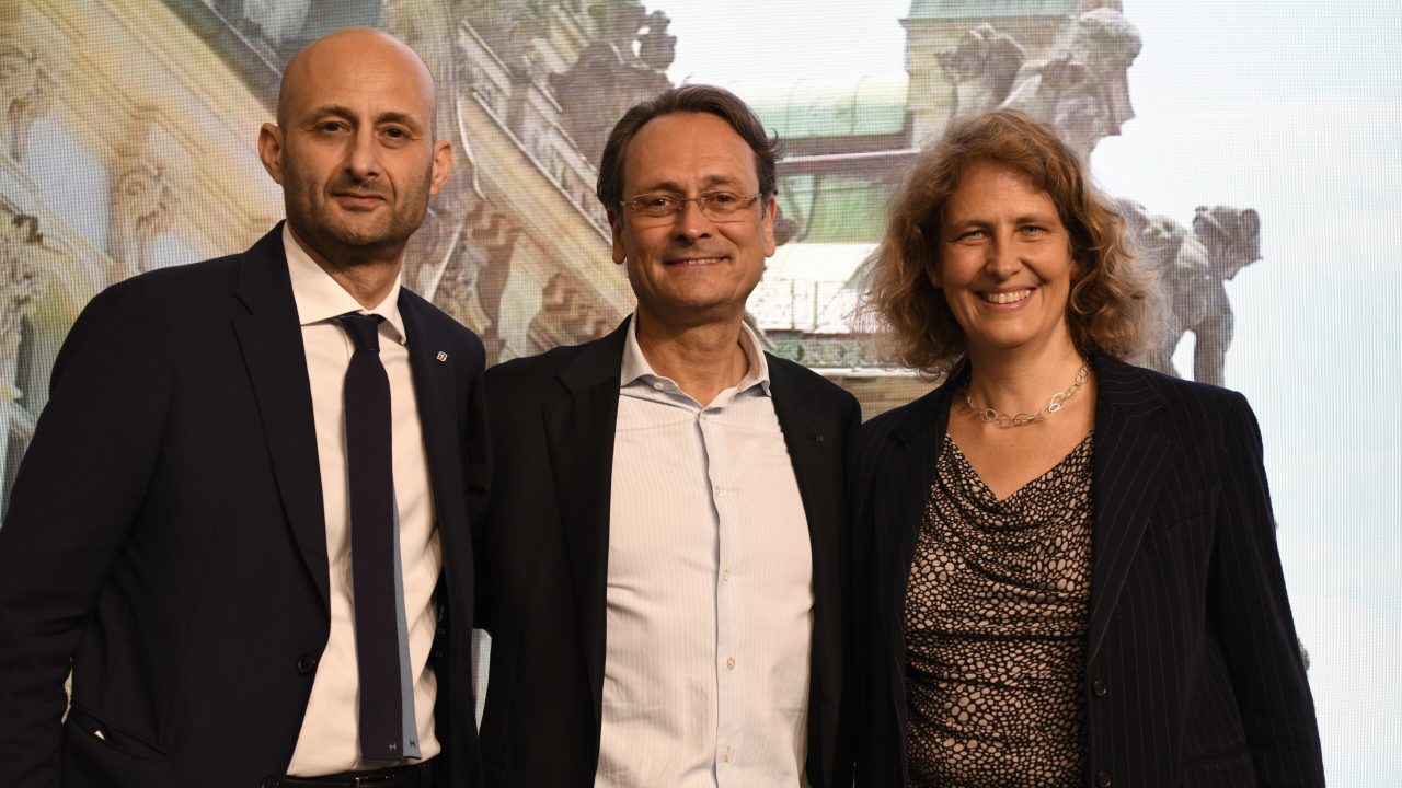 Gianpiero Strisciuglio AD e DG Trenitalia_Michael Peterson membro del CdA per il Trasporto Passeggeri a Lunga Distanza DB; Sabine Stock membro del CdA per il Traspor (002)