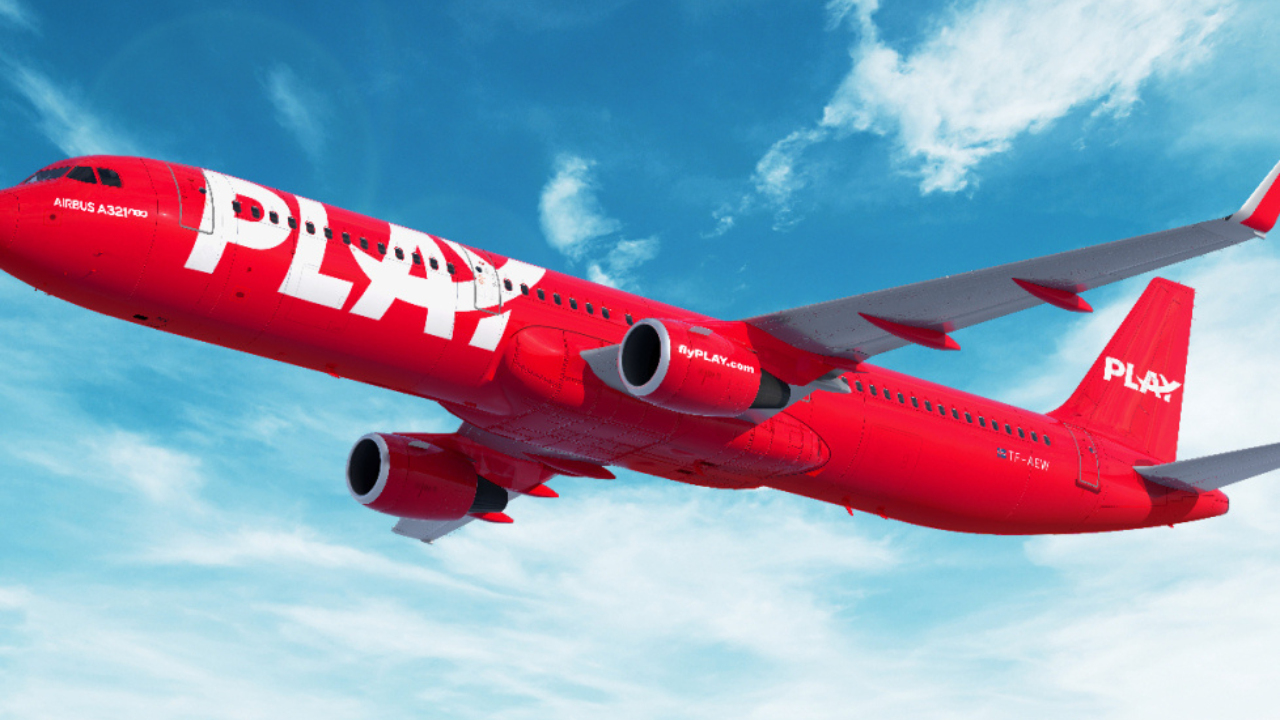 Play Airlines (1)