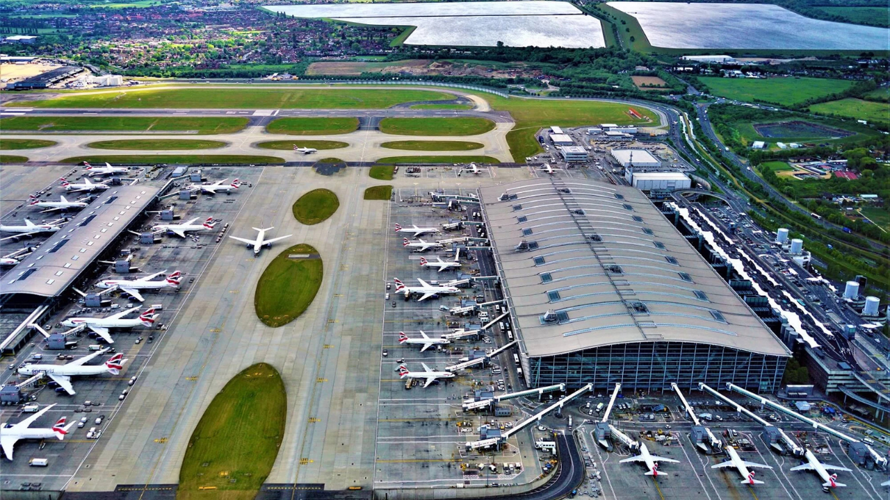 ’aeroporto di Londra Heathrow (LHR) ’aeroporto di Londra Heathrow (LHR)